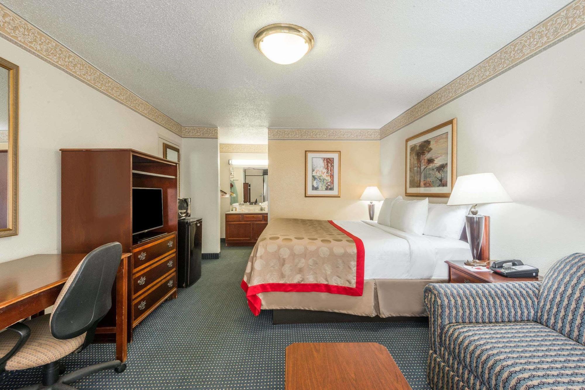 Ramada New Braunfels Hotel Екстериор снимка